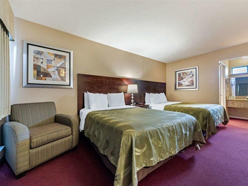 Scottish Fairway Inn Монтерей Екстер'єр фото