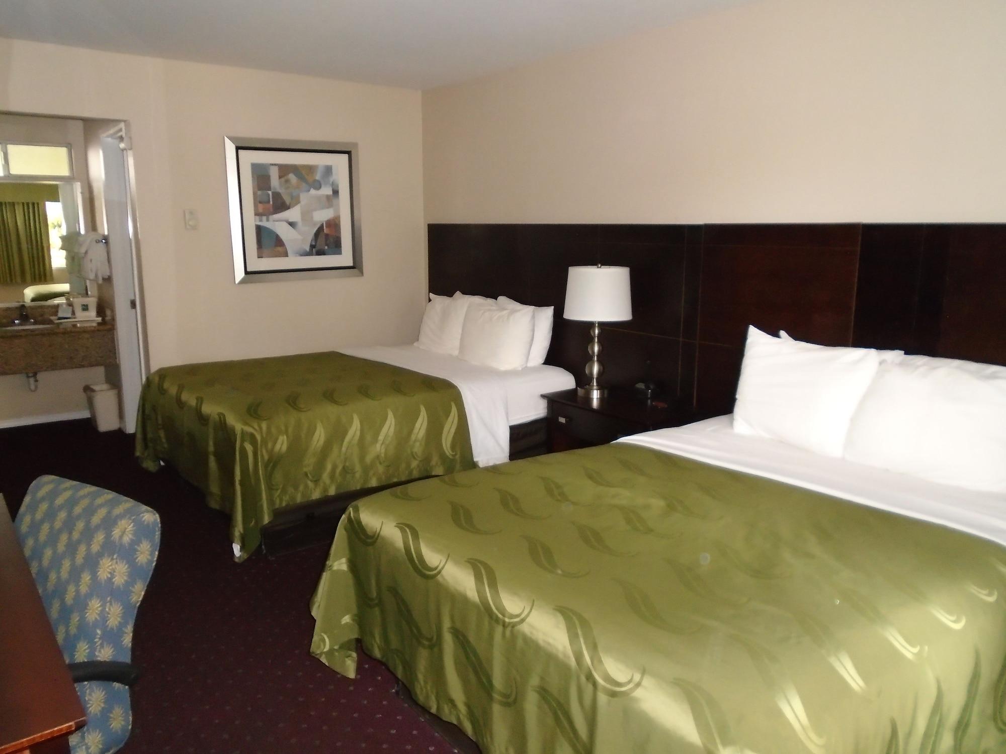 Scottish Fairway Inn Монтерей Екстер'єр фото