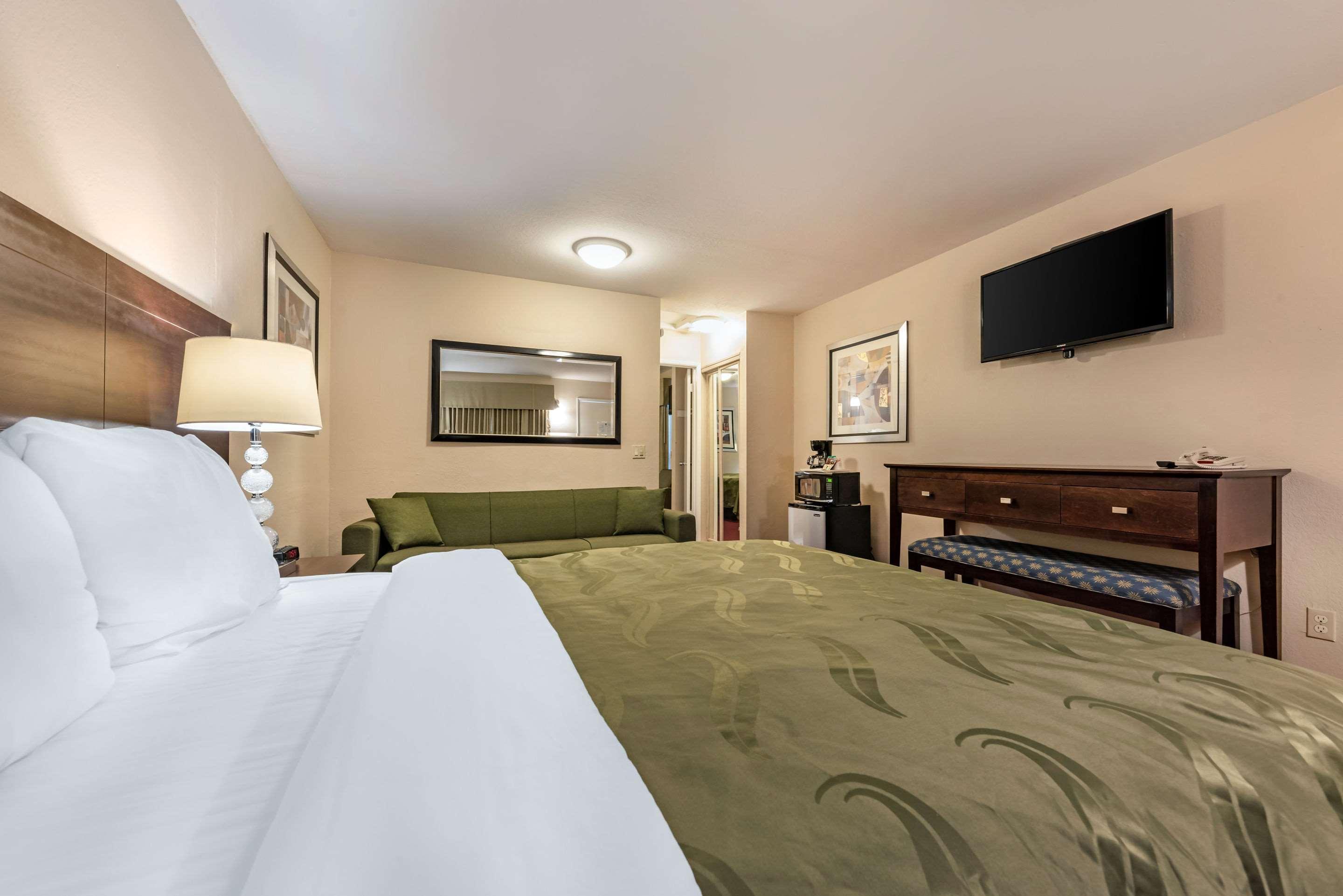Scottish Fairway Inn Монтерей Екстер'єр фото