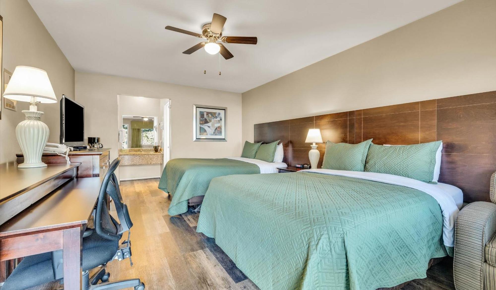 Scottish Fairway Inn Монтерей Екстер'єр фото