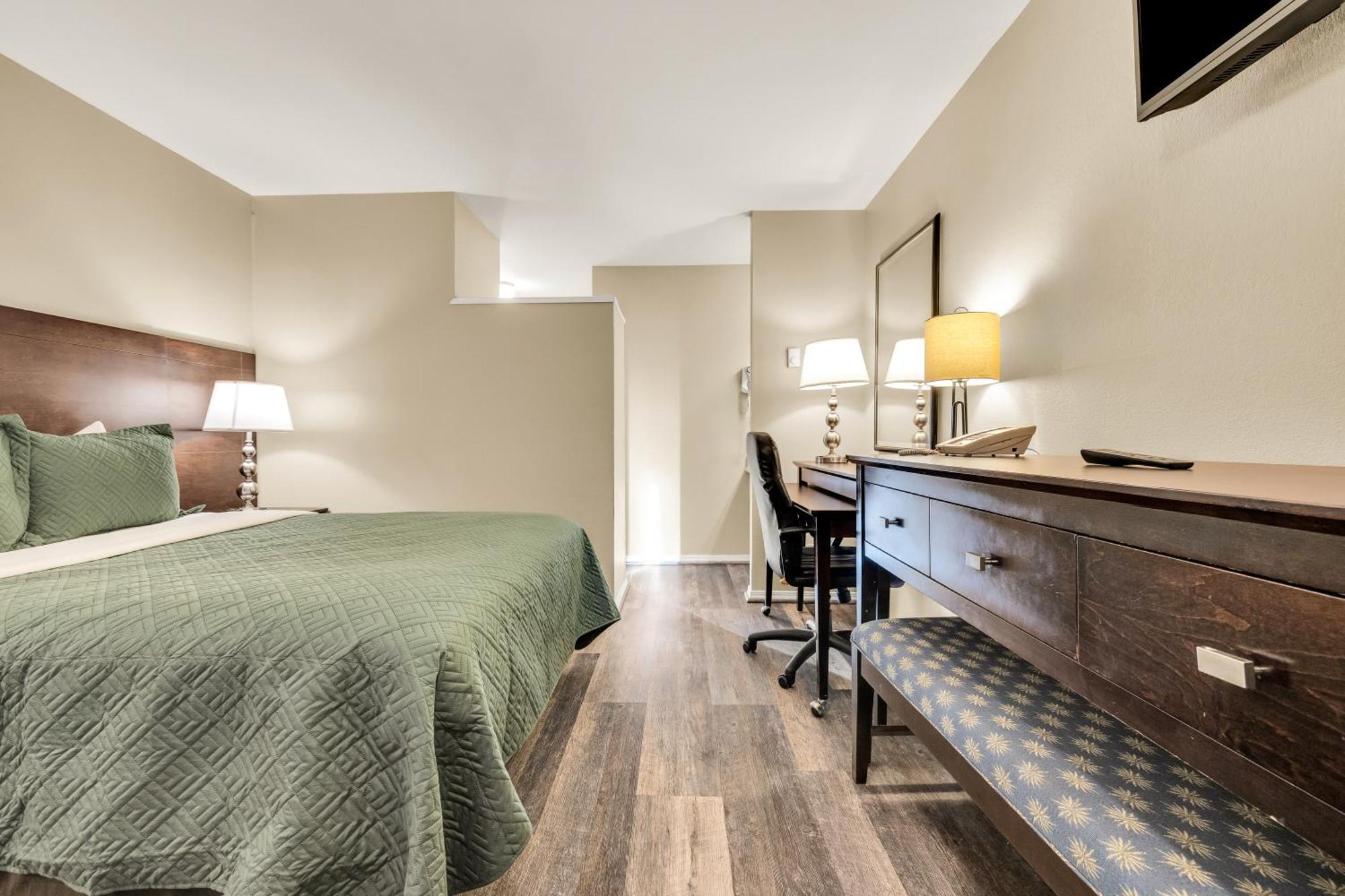 Scottish Fairway Inn Монтерей Екстер'єр фото